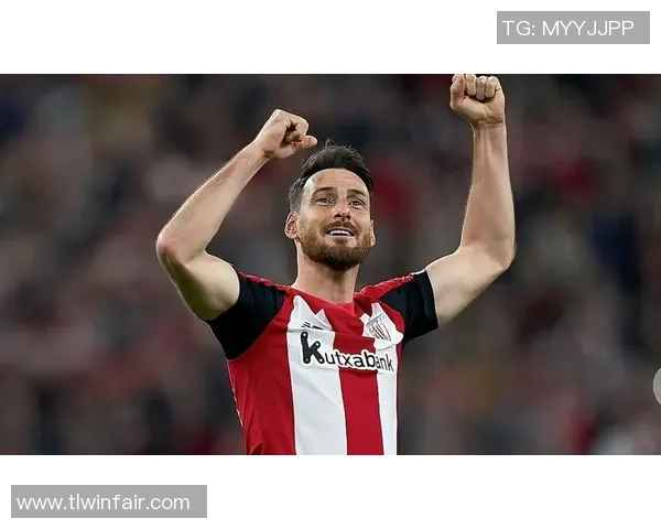 世界足球明星进球瞬间回顾与精彩时刻盘点 世界足球明星进球瞬间回顾与精彩时刻盘点